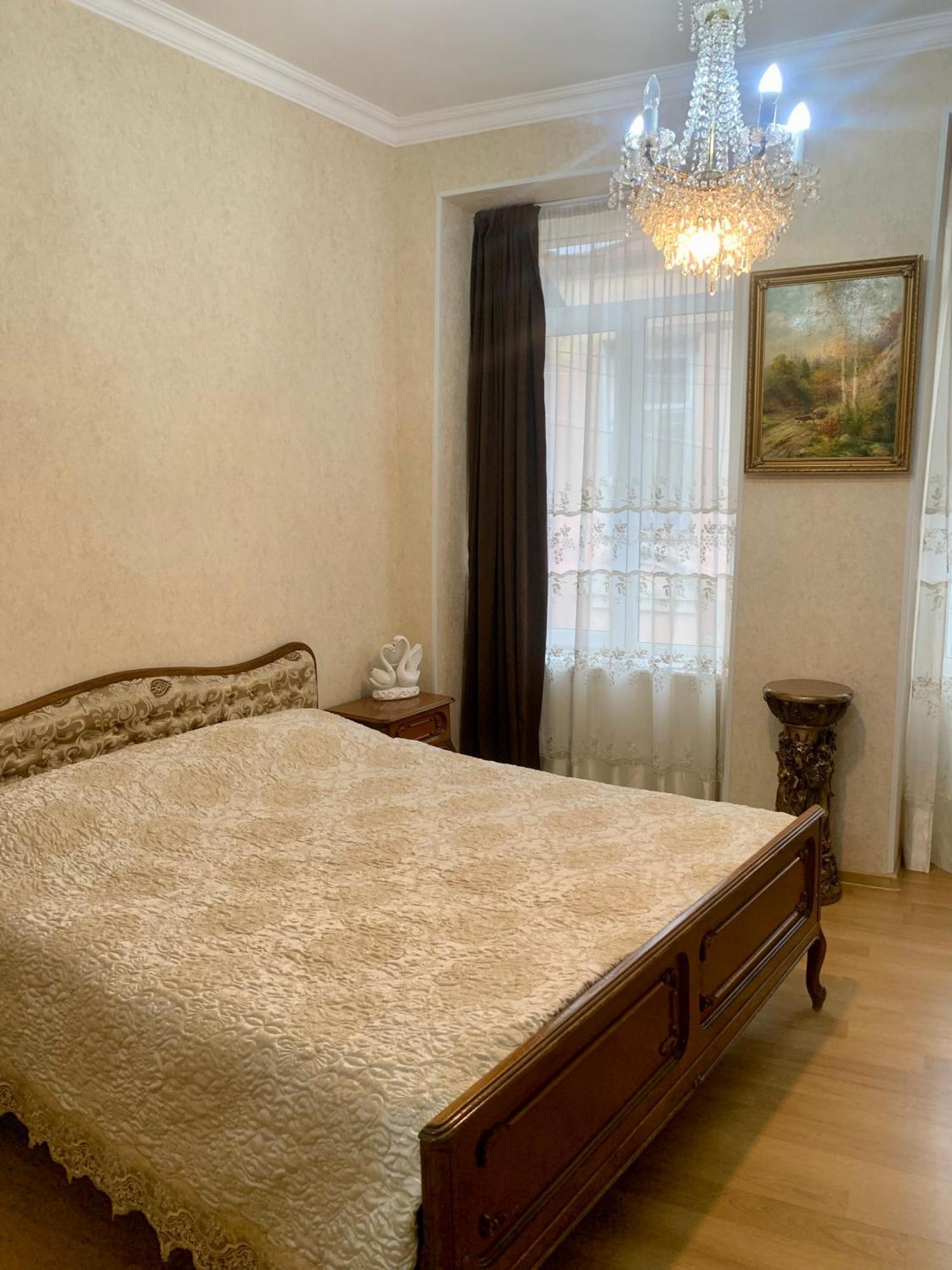 Best Location Renovated Home Tbilisi Bagian luar foto